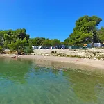 Mobile Home- Fish Huts And Orange Huts Appartement *