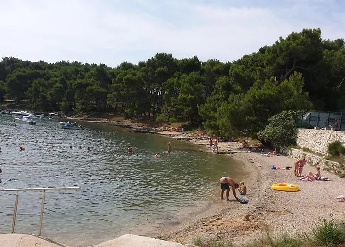Mobile Home- Fish Huts And Orange Huts Premantura