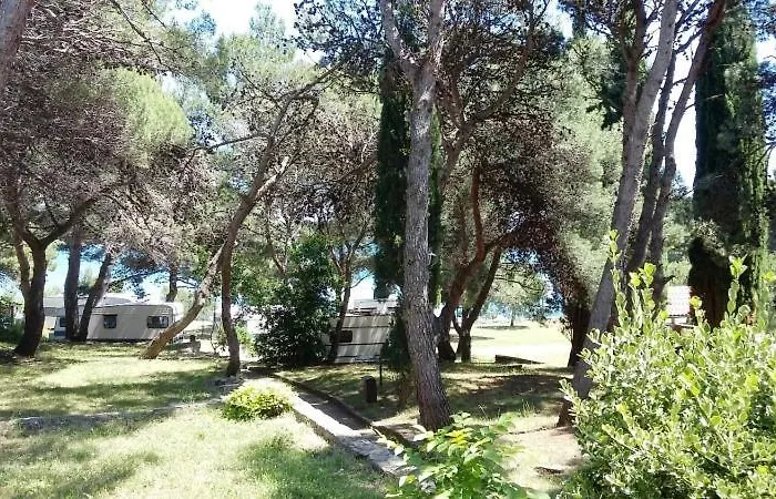 Mobile Home- Fish Huts And Orange Huts Premantura