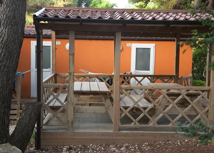 Mobile Home- Fish Huts And Orange Huts * Premantura